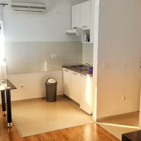 Apartman Kolan Apartamento