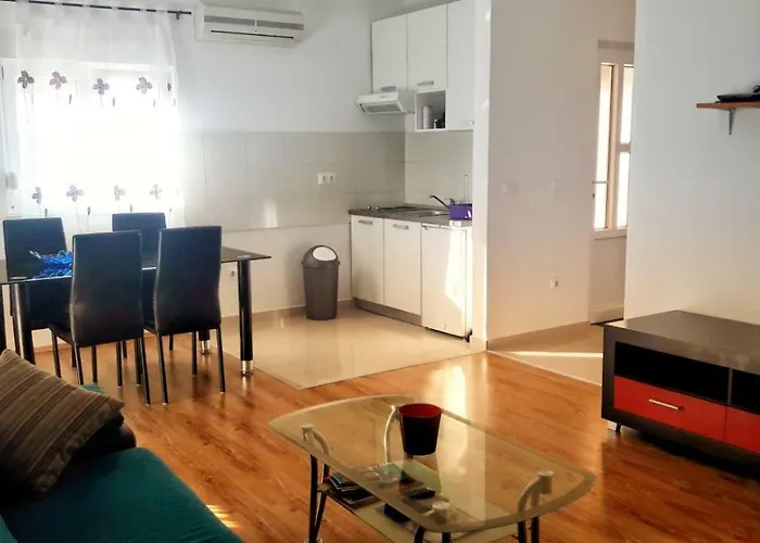 Apartman Kolan * Колан